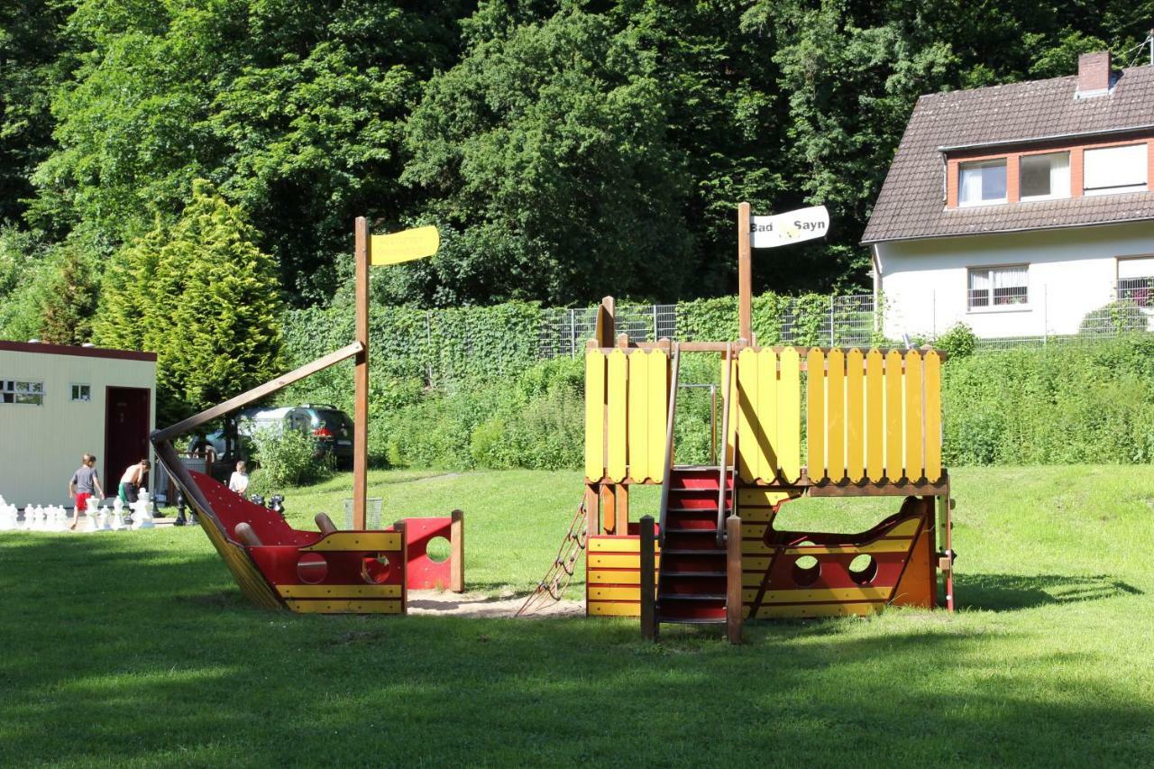 Ferienwohnung Sayn Bei Koblenz Bendorf Exterior photo